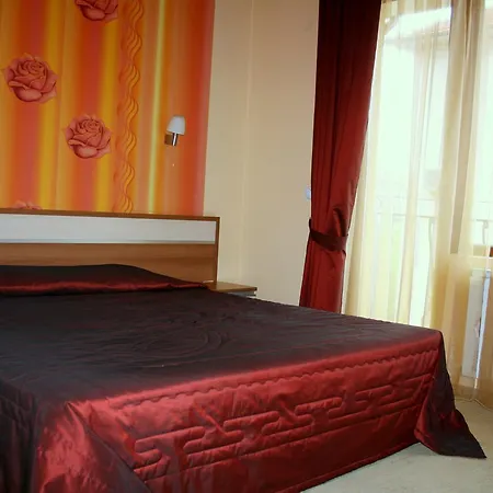 Elegant Hotel 2*