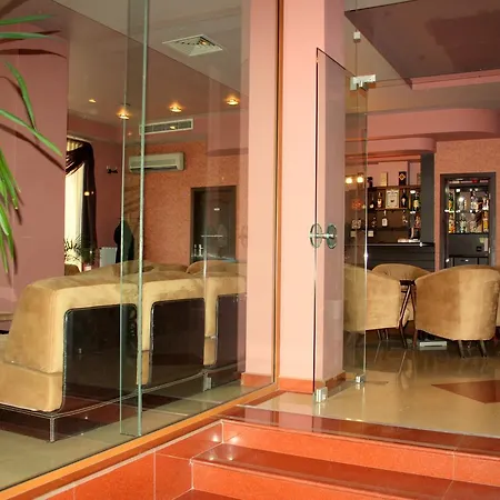 Hotel Elegant 2*
